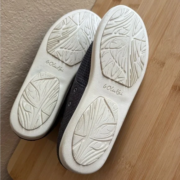 OluKai Waialua Lace Sneaker Pavement Dark Shadow US Women's 6.5 - Picture 5 of 6